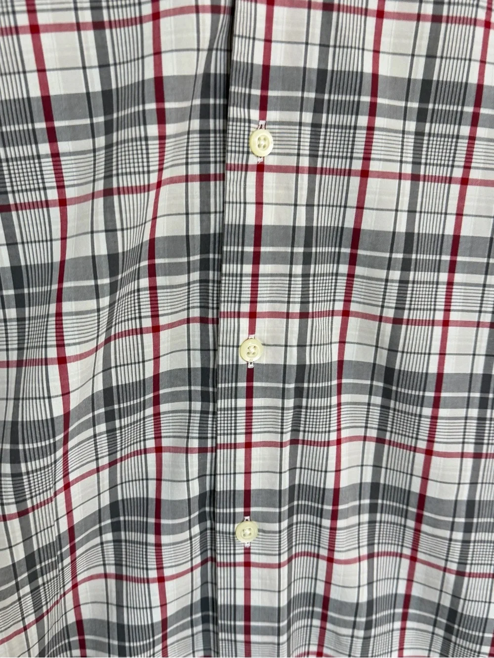 Banana Republic Men’s Gray, White & Red Plaid Short-Sleeve Button-Down Shirt